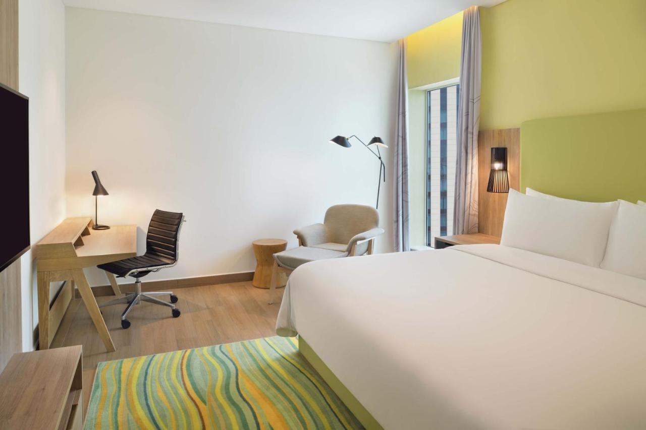 Element By Westin City Center Doha Exterior photo A room at the hotel